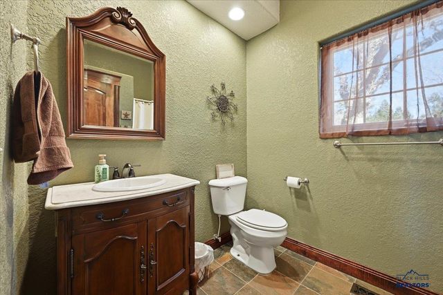 12312 STAMPEDE RD, Whitewood, SD 57779