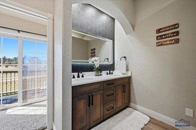 12312 STAMPEDE RD, Whitewood, SD 57779