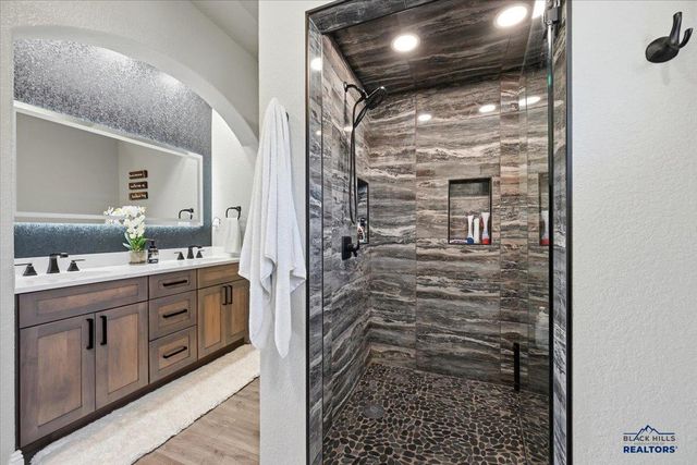 12312 STAMPEDE RD, Whitewood, SD 57779