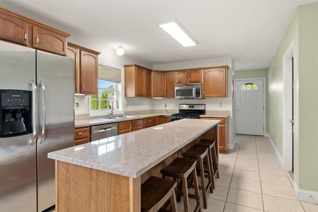 15 Barbara Lane, Winooski, VT 05404