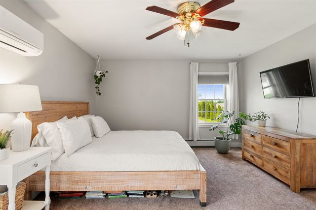 15 Barbara Lane, Winooski, VT 05404