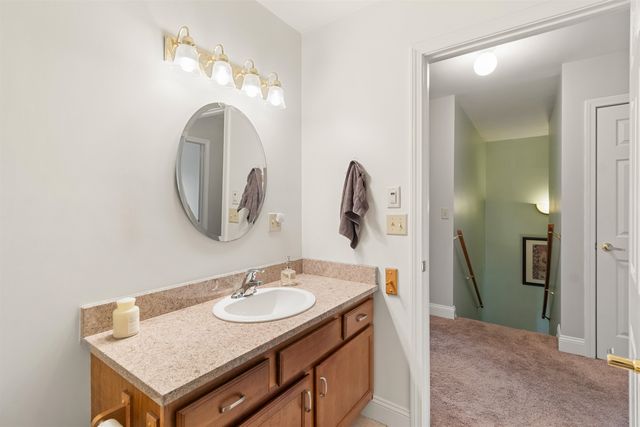 15 Barbara Lane, Winooski, VT 05404