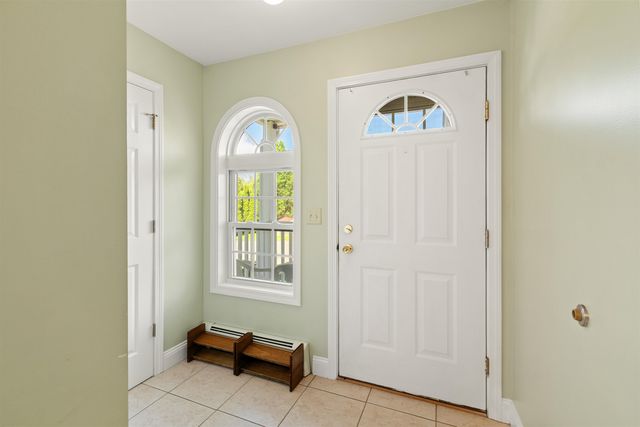 15 Barbara Lane, Winooski, VT 05404