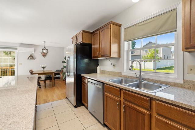 15 Barbara Lane, Winooski, VT 05404