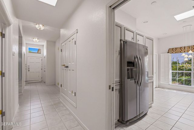 1038 LOS JARDINES Circle, El Paso, TX 79912