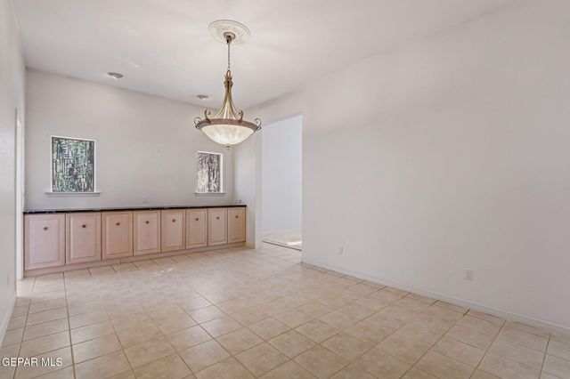 1038 LOS JARDINES Circle, El Paso, TX 79912