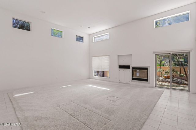 1038 LOS JARDINES Circle, El Paso, TX 79912