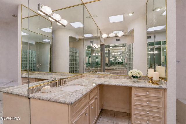 1038 LOS JARDINES Circle, El Paso, TX 79912