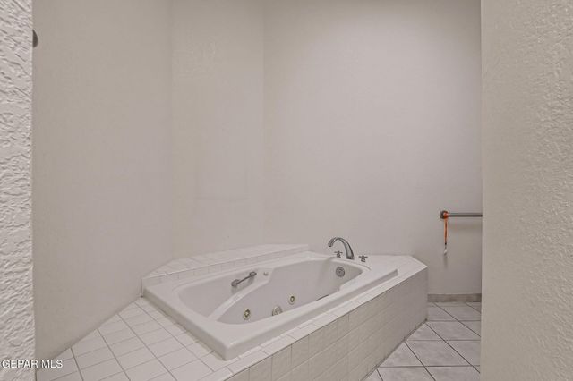 1038 LOS JARDINES Circle, El Paso, TX 79912