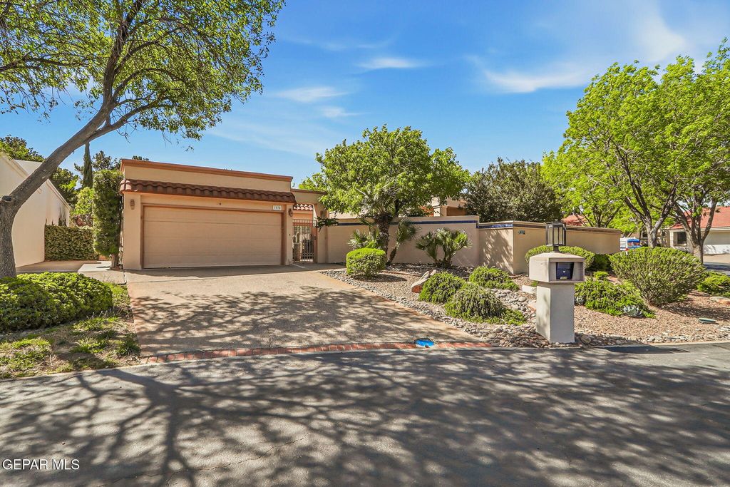 1038 LOS JARDINES Circle, El Paso, TX 79912