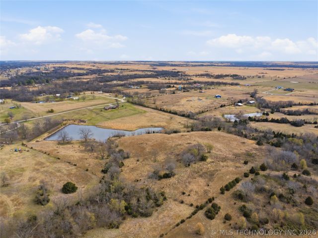 402691 W 2400 Road, Bartlesville, OK 74006