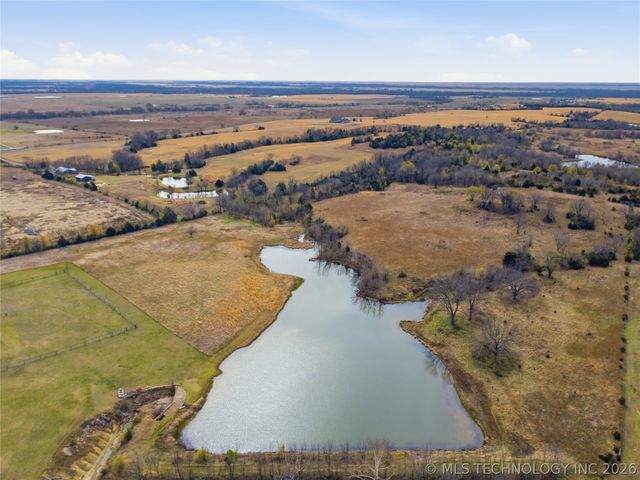 402691 W 2400 Road, Bartlesville, OK 74006