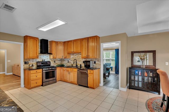 116 Cedar Creek Drive, Dublin, GA 31021