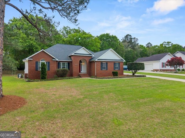 116 Cedar Creek Drive, Dublin, GA 31021