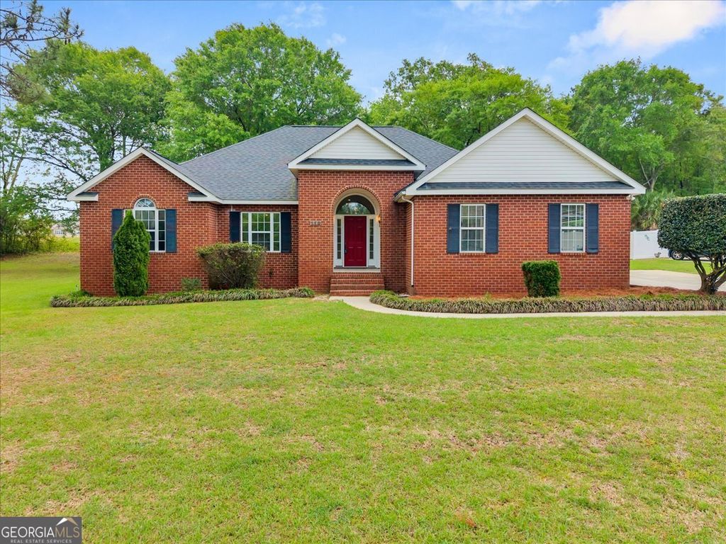 116 Cedar Creek Drive, Dublin, GA 31021