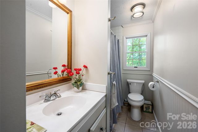 7 Cooper Cove S, Hendersonville, NC 28739