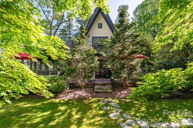 7 Cooper Cove S, Hendersonville, NC 28739