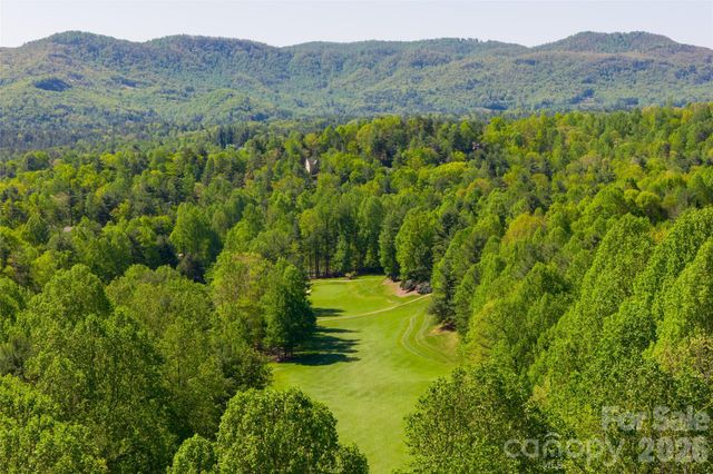 7 Cooper Cove S, Hendersonville, NC 28739