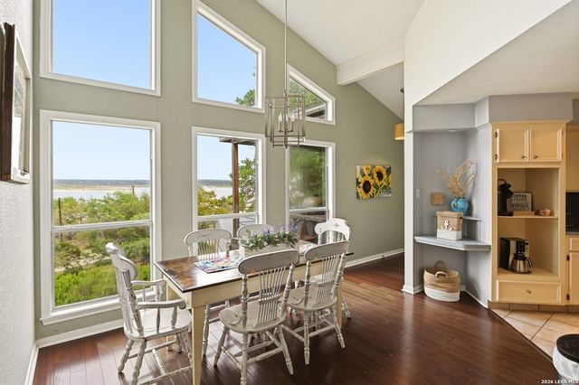 1518 LAKESIDE, Canyon Lake, TX 78133