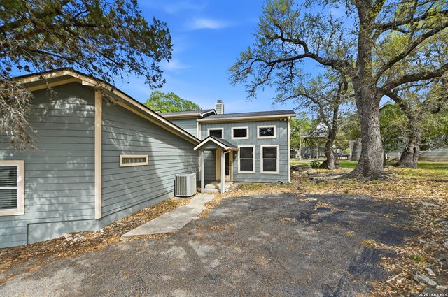 1518 LAKESIDE, Canyon Lake, TX 78133