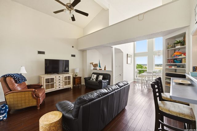 1518 LAKESIDE, Canyon Lake, TX 78133