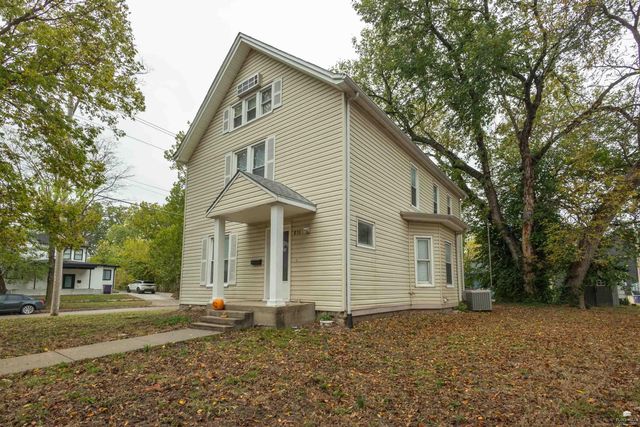 830 Laramie Street, Manhattan, KS 66502