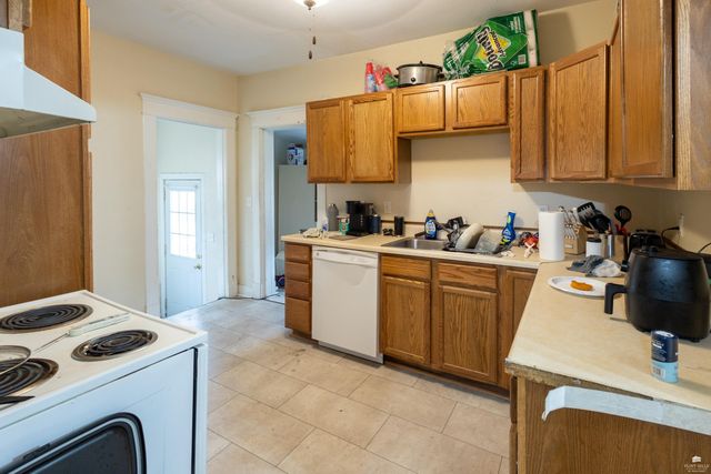 830 Laramie Street, Manhattan, KS 66502