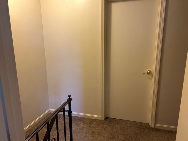 810 Lawrence St C, Lowell, MA 01852