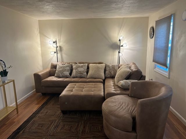 810 Lawrence St C, Lowell, MA 01852