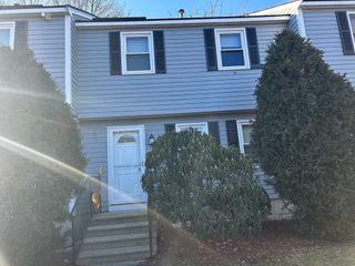 810 Lawrence St C, Lowell, MA 01852