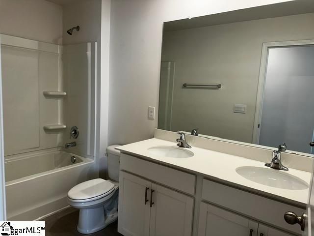 1348 Ledsham Court, Greer, SC 29388