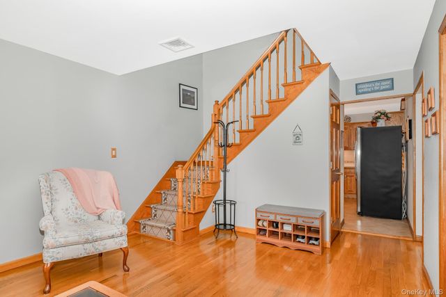 2907 Rhode Island Avenue, Medford, NY 11763