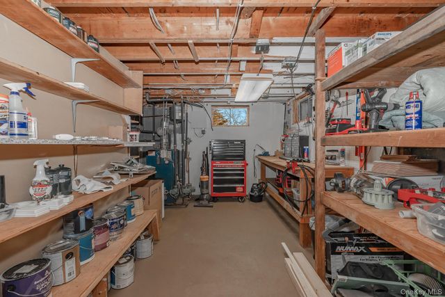 2907 Rhode Island Avenue, Medford, NY 11763