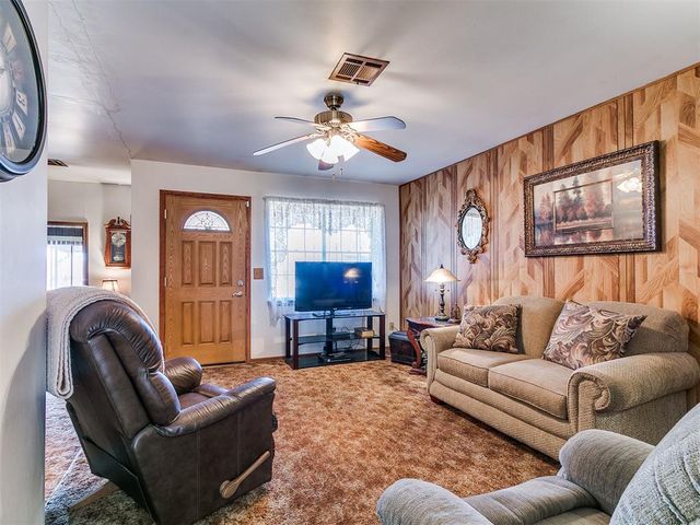 705 Mark Drive, Del City, OK 73115