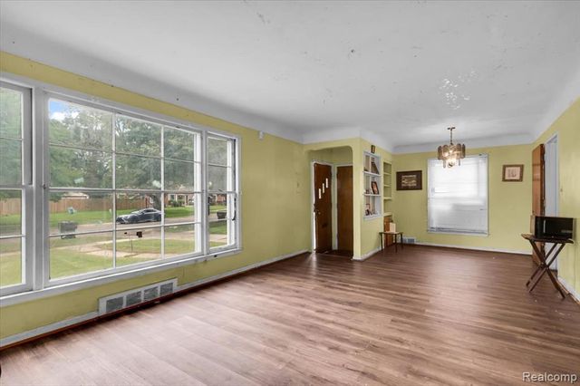 22533 S Kane Street, Detroit, MI 48223