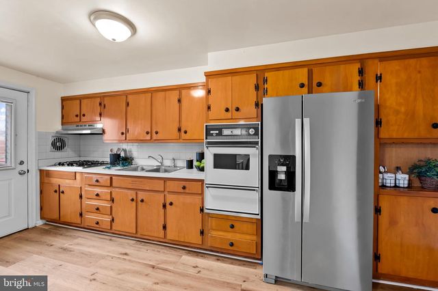 1011 LINDEN AVE, Baltimore, MD 21227