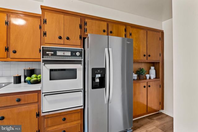 1011 LINDEN AVE, Baltimore, MD 21227