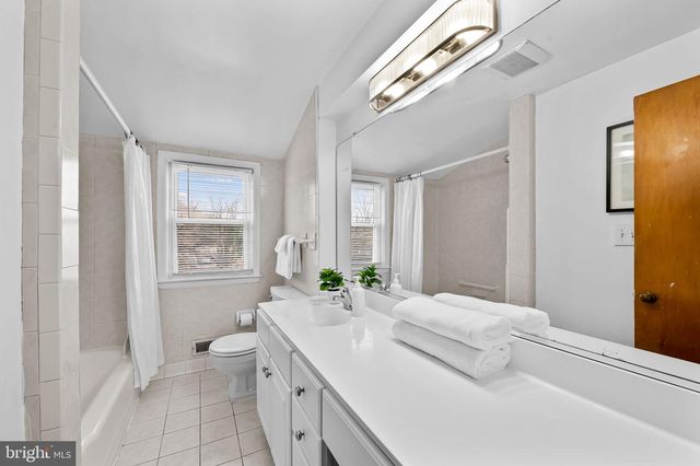 1011 LINDEN AVE, Baltimore, MD 21227