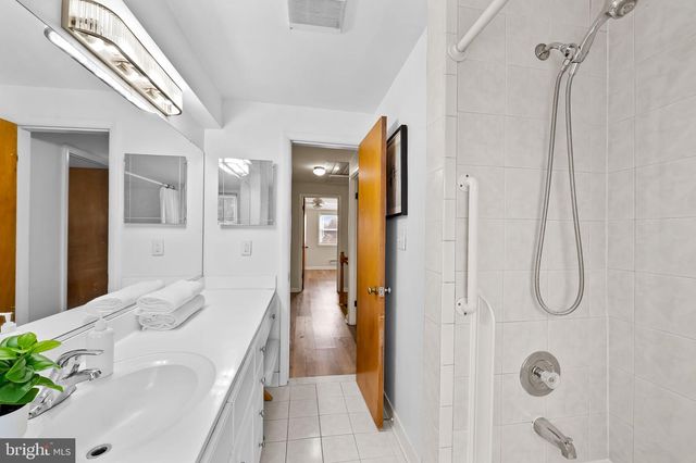 1011 LINDEN AVE, Baltimore, MD 21227