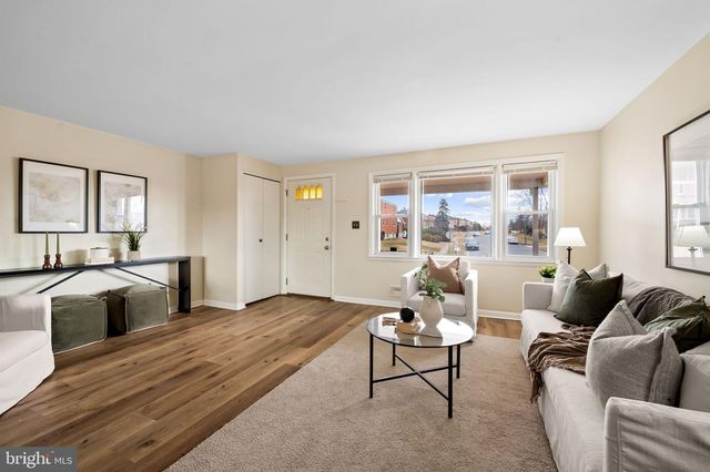 1011 LINDEN AVE, Baltimore, MD 21227