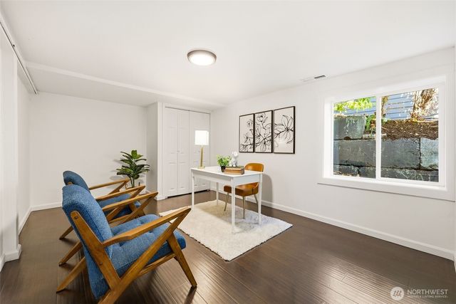 4318 1st Avenue NE, Seattle, WA 98105