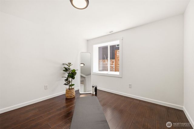 4318 1st Avenue NE, Seattle, WA 98105