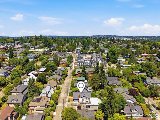 4318 1st Avenue NE, Seattle, WA 98105