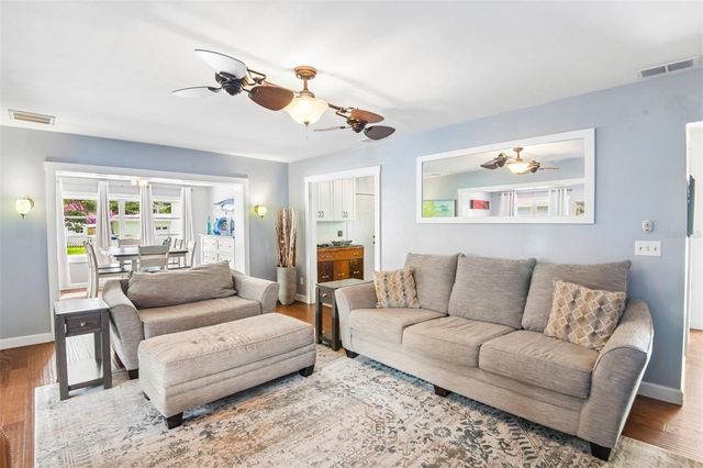 992 HILLWOOD DRIVE, Dunedin, FL 34698