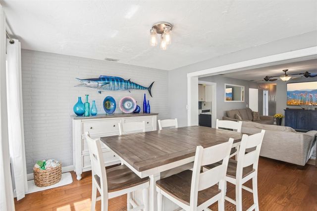 992 HILLWOOD DRIVE, Dunedin, FL 34698