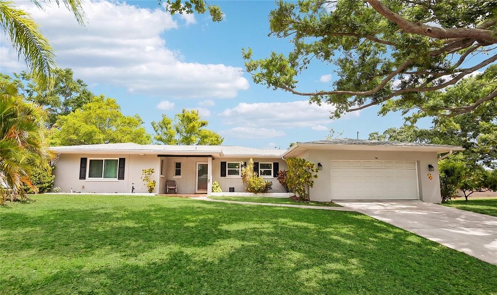 992 HILLWOOD DRIVE, Dunedin, FL 34698