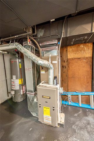 10425 Elgin Avenue, Huntington Woods, MI 48070