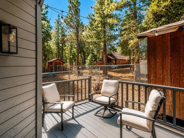 612 Maple Lane, Sugarloaf, CA 92386