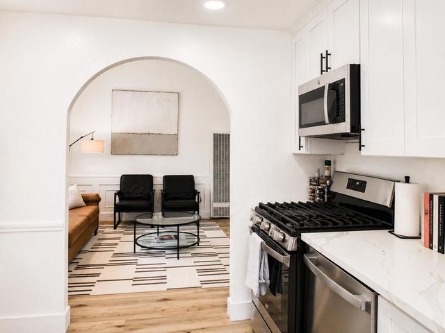 612 Maple Lane, Sugarloaf, CA 92386
