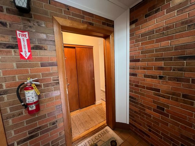 481 Duane Terrace A2, Glen Ellyn, IL 60137